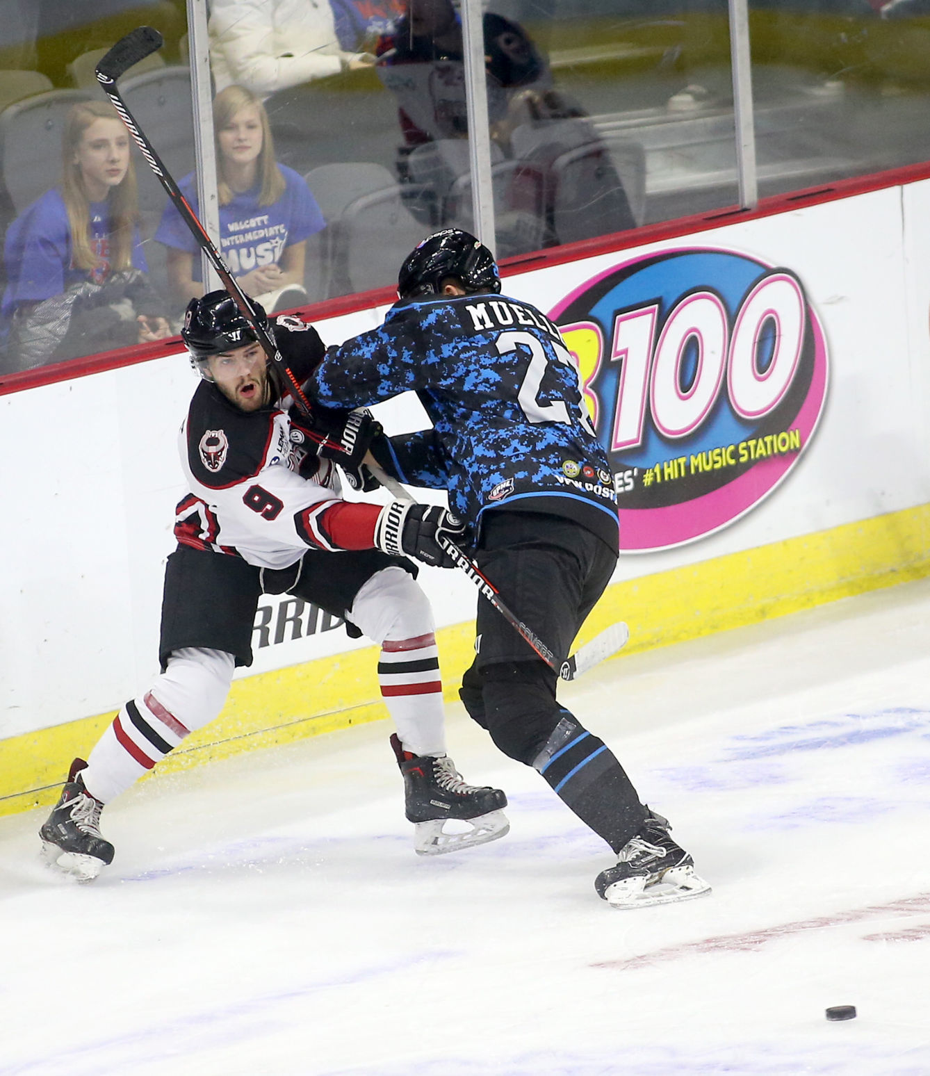 110918-Storm-Hockey-012